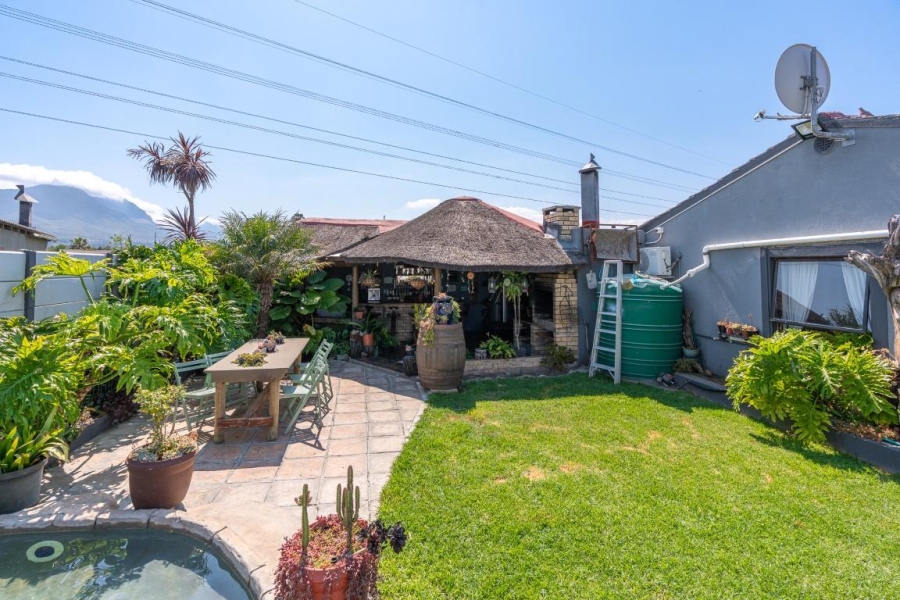 2 Bedroom Property for Sale in Victoria Park Western Cape